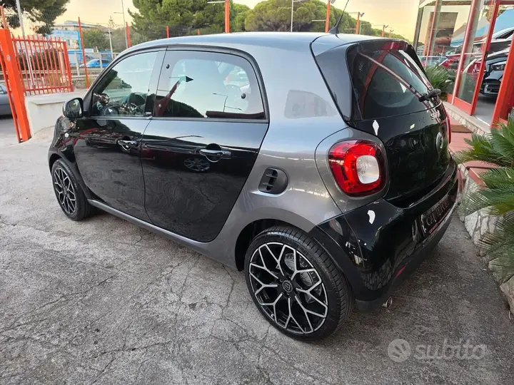 Smart Forfour 2016 photo 5