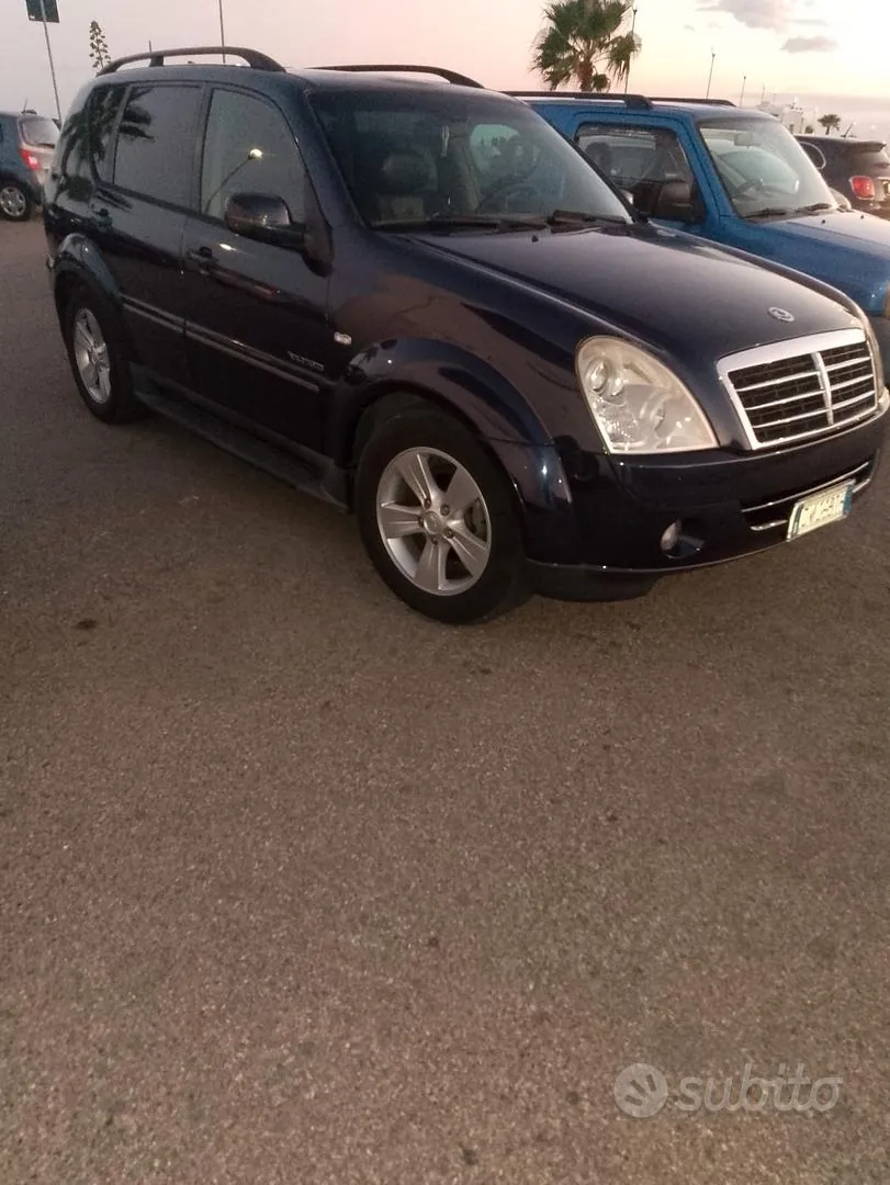 KG Mobility Rexton 2009 photo 2