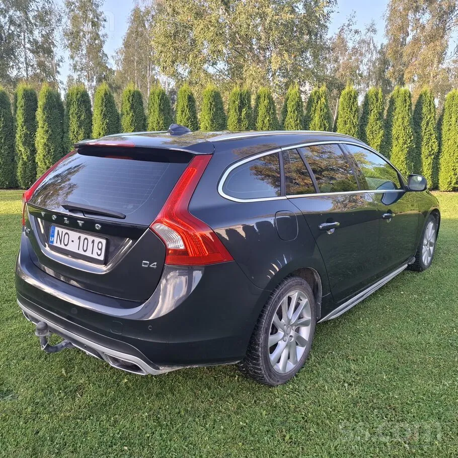 Volvo V60 2015 photo 5