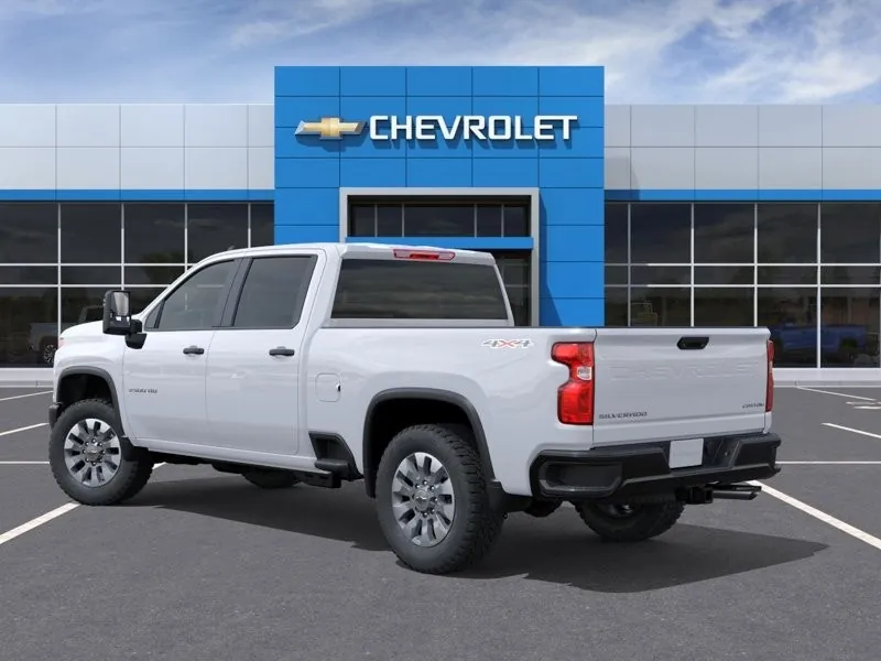 Chevrolet Silverado 2026 photo 3
