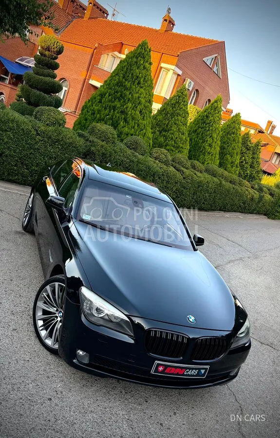BMW 750 2010 photo 2