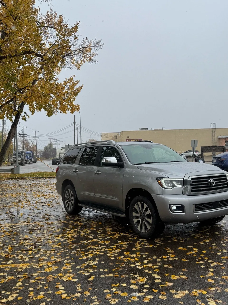 Toyota Sequoia 2019 photo 2