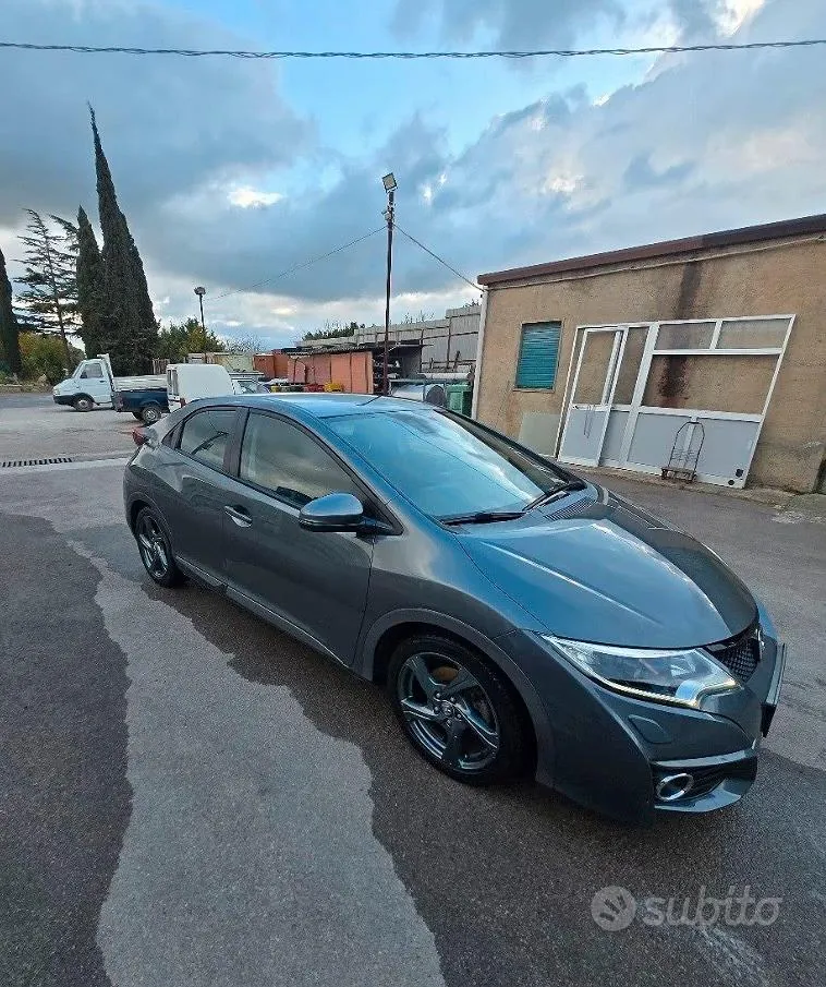 Honda Civic 2016 photo 2