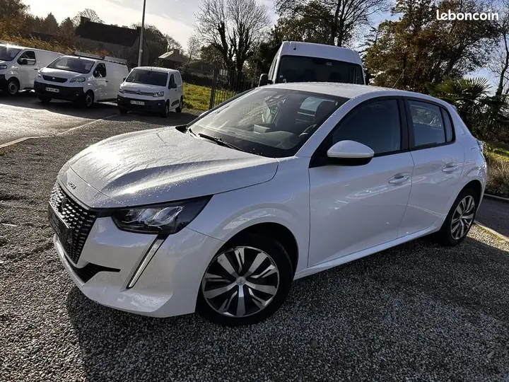 Peugeot 208 2020 photo 3