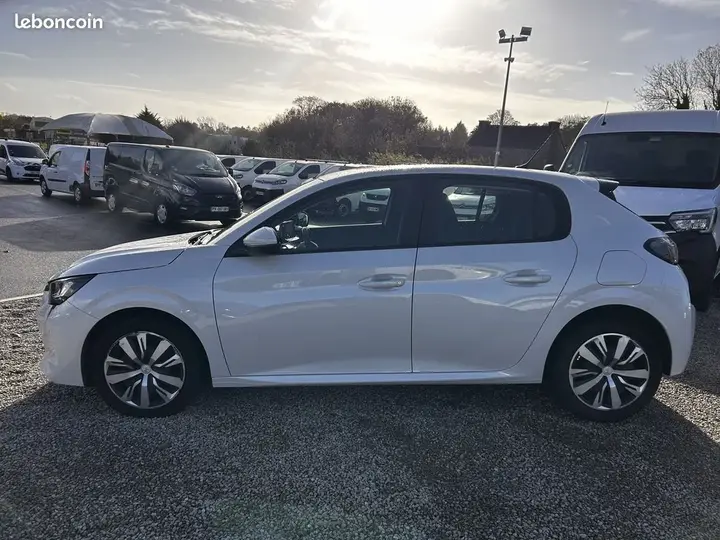 Peugeot 208 2020 photo 4