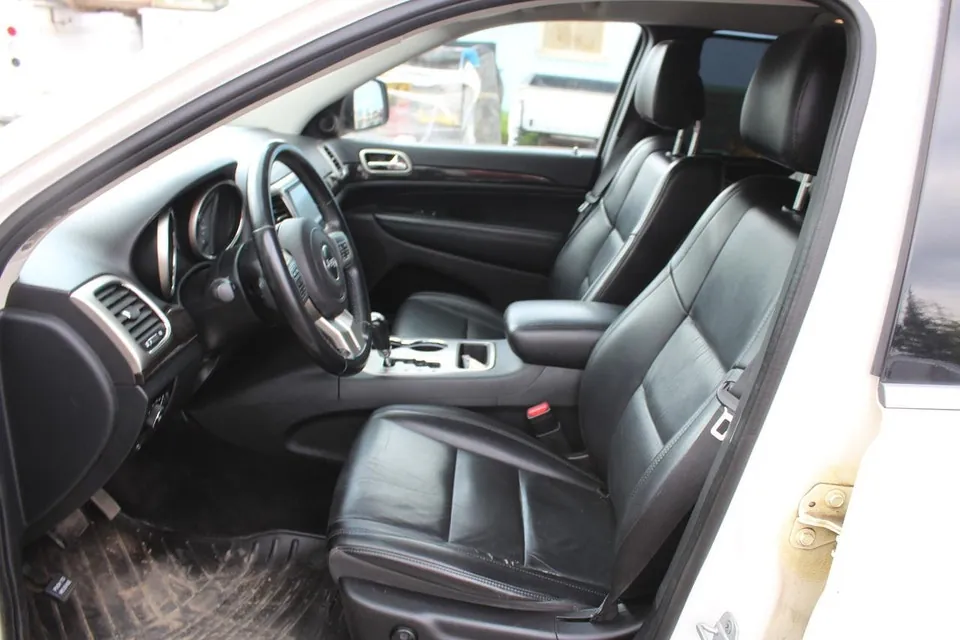 Jeep Grand Cherokee 2011 photo 5