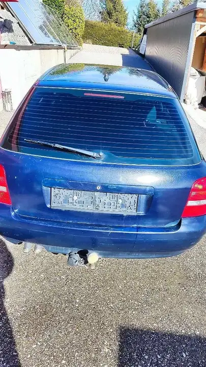 Audi A4 Avant 1999 photo 2