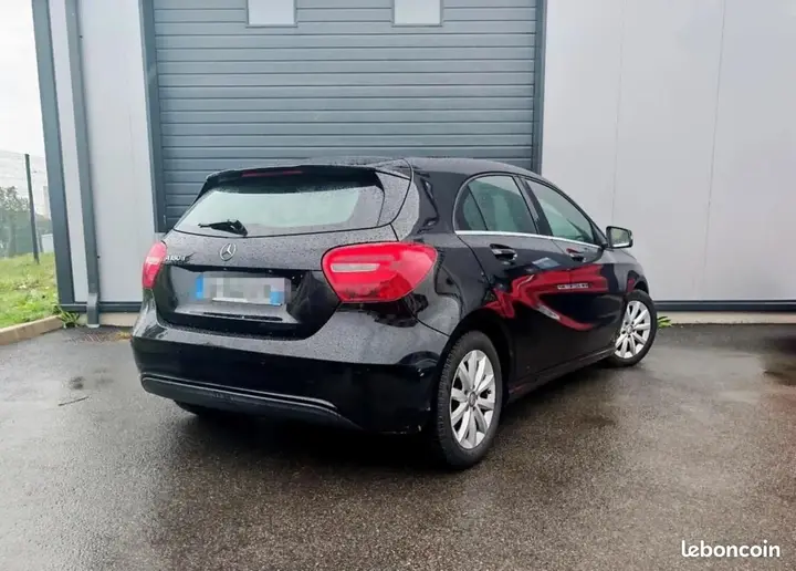 Mercedes-Benz A-Class 2016 photo 3