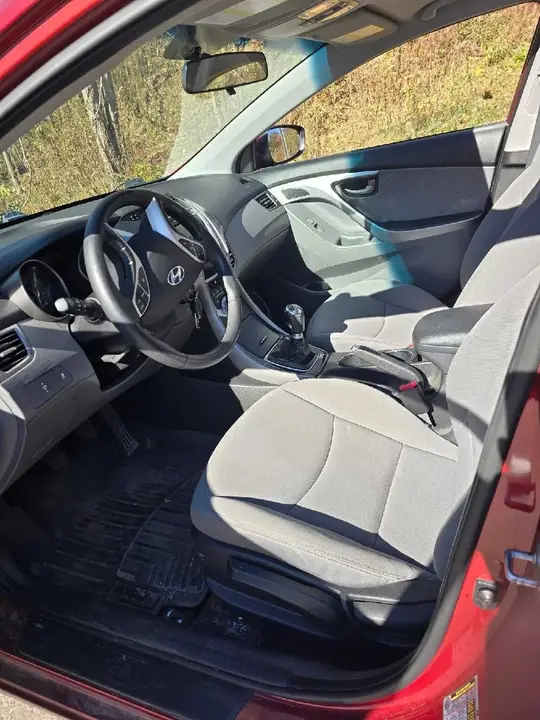 Hyundai Elantra 2012 photo 5