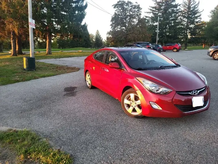 Hyundai Elantra 2012 photo 2