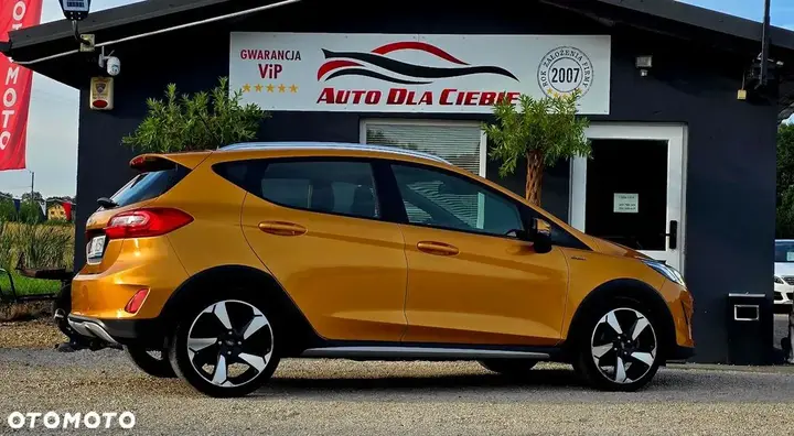 Ford Fiesta 2018 photo 2