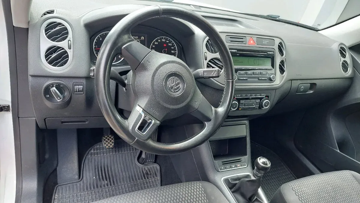 Volkswagen Tiguan 2012 photo 3