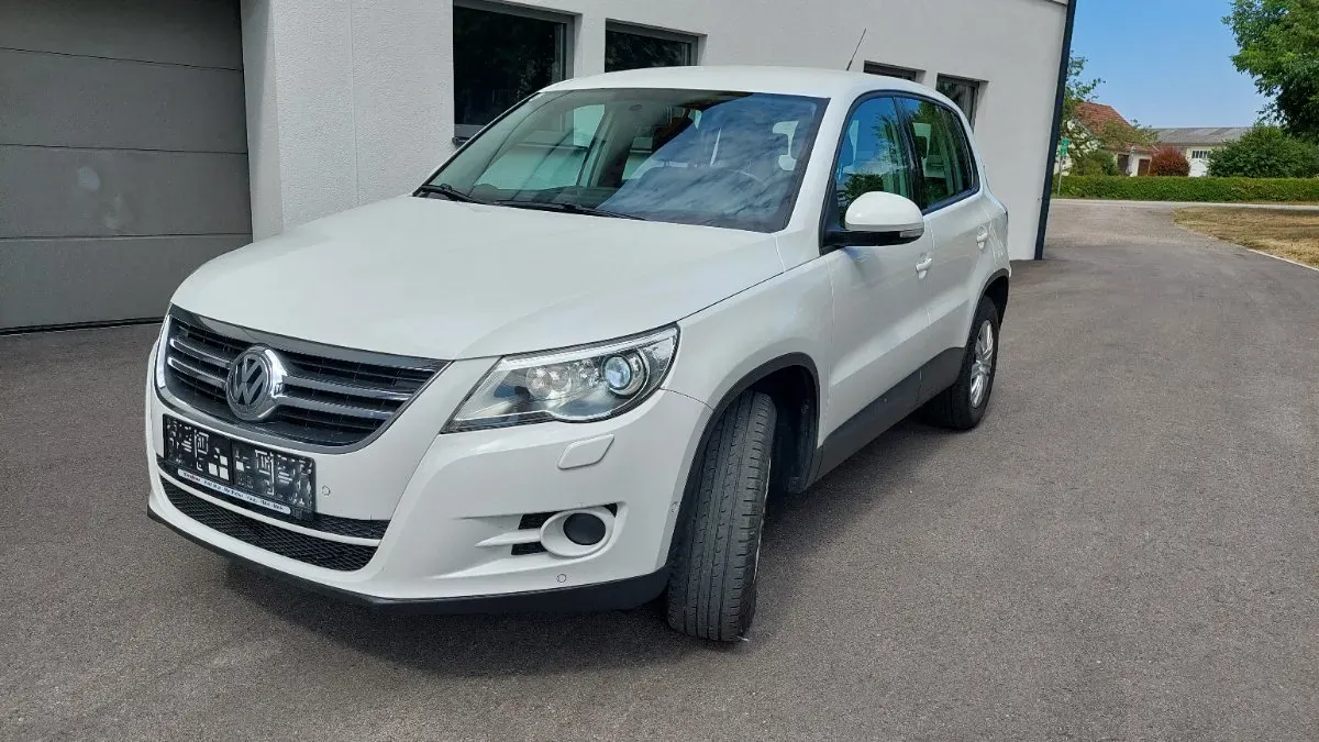 Volkswagen Tiguan 2012 photo 2