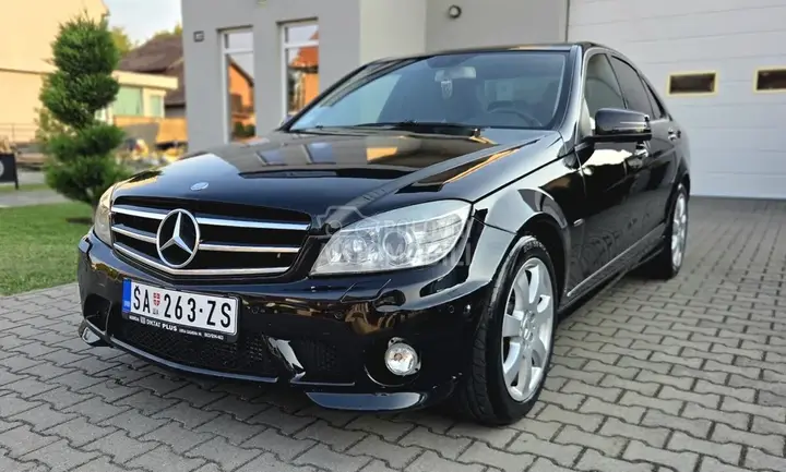 Mercedes-Benz C 220