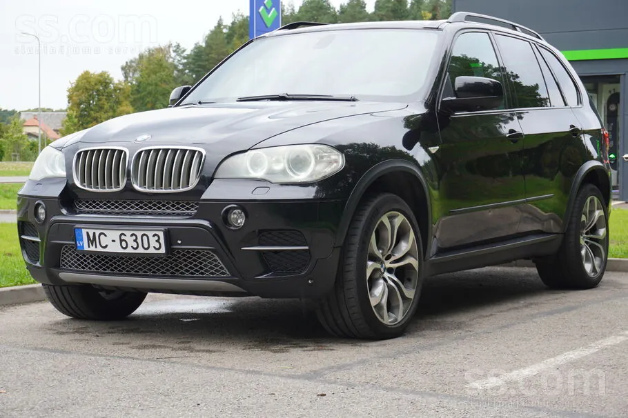 BMW X5 2011 photo 2