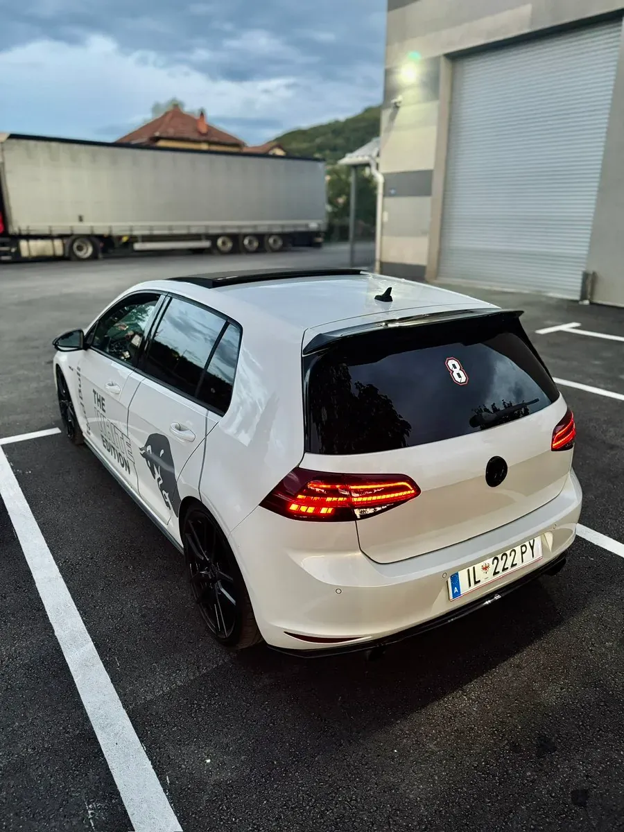Volkswagen Golf 2013 photo 3