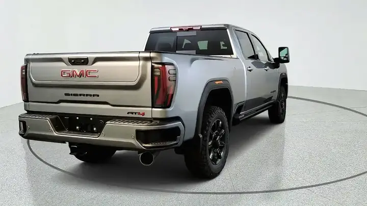 GMC Sierra 2500Hd 2026 photo 3