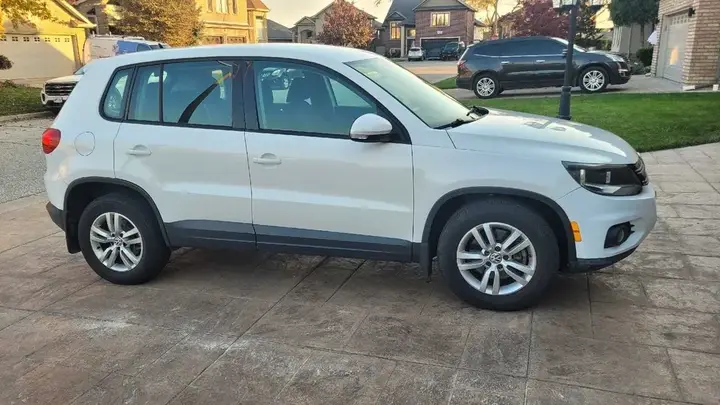 Volkswagen Tiguan 2012 photo 3