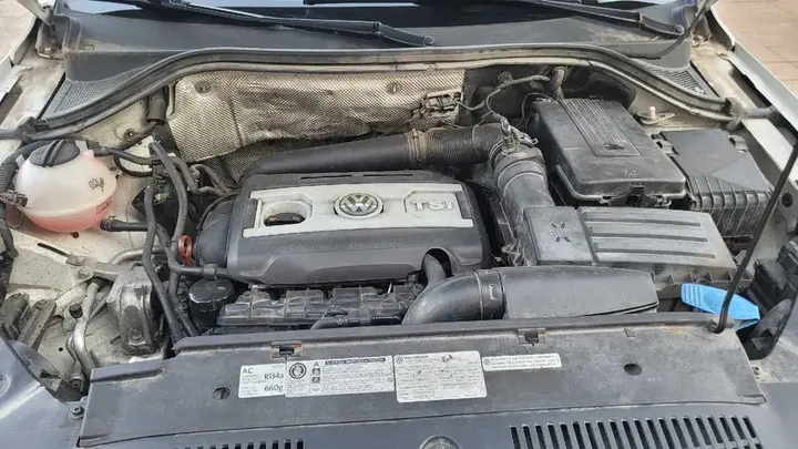 Volkswagen Tiguan 2012 photo 4