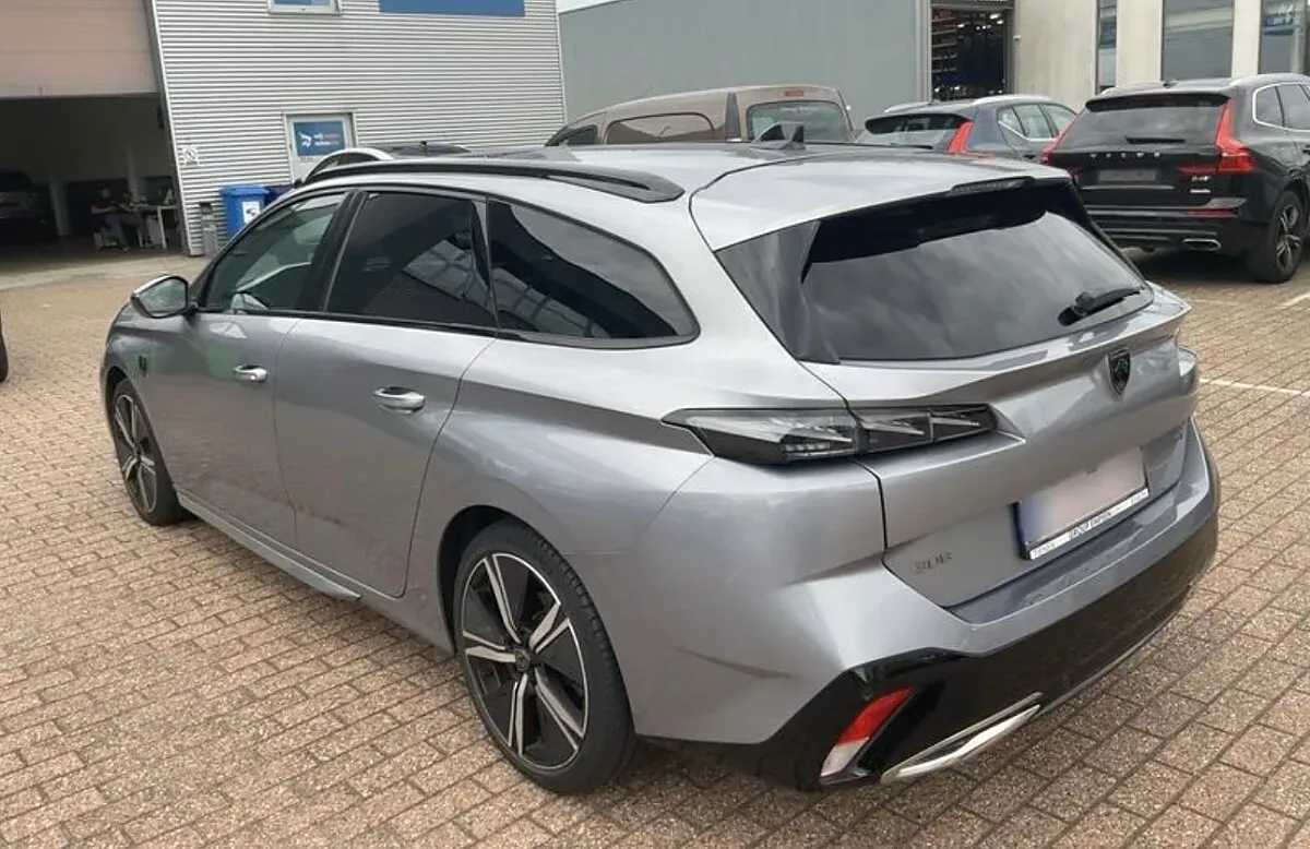 Peugeot 308 2022 photo 2