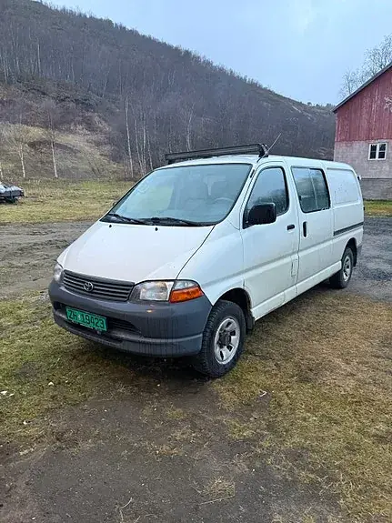 Toyota Hiace 2006 photo 2