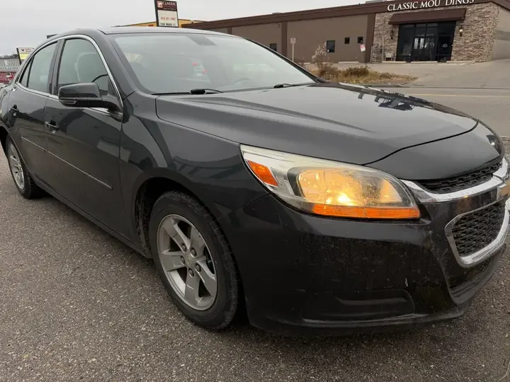 Chevrolet Malibu 2015 photo 3