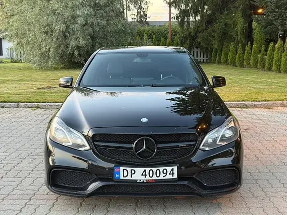 Mercedes-Benz E 220 D 2014 photo 2