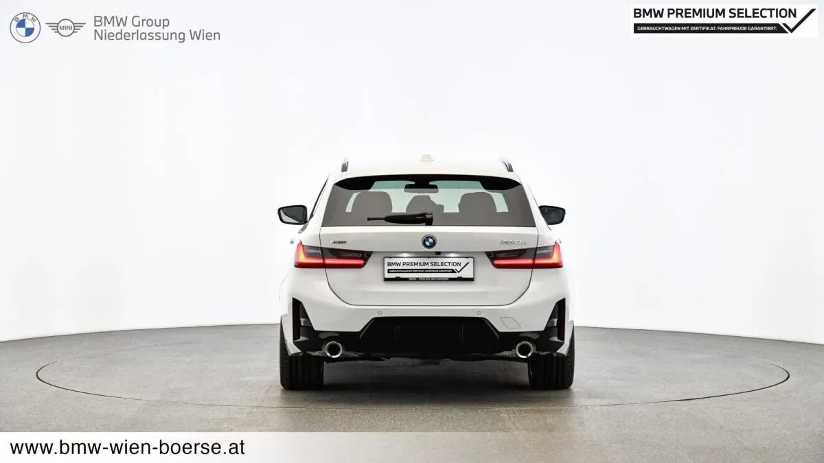 BMW 3 Series 2024 photo 2