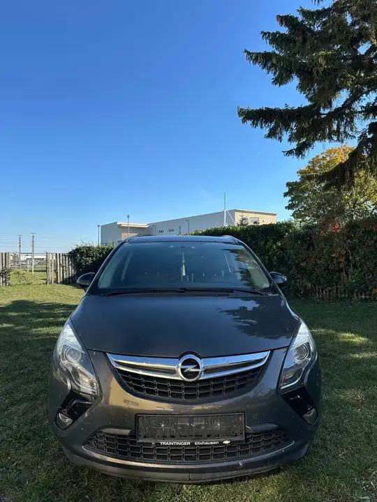 Opel Zafira Tourer 2012 photo 3
