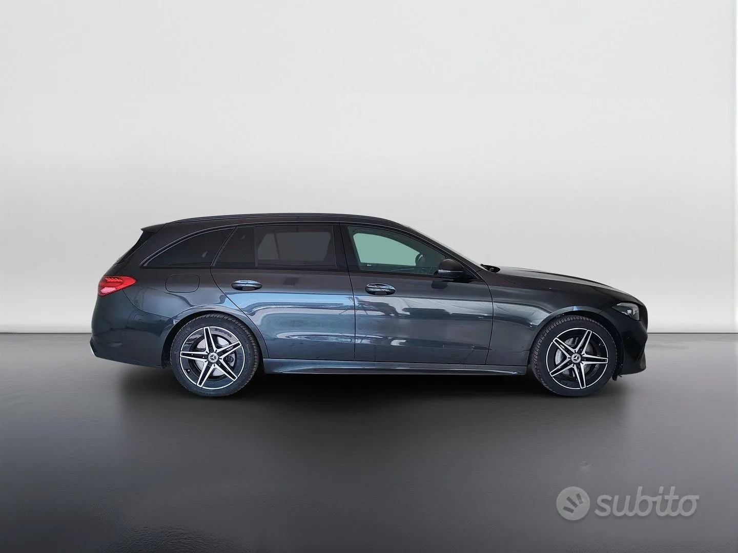 Mercedes-Benz C-Class 2025 photo 4