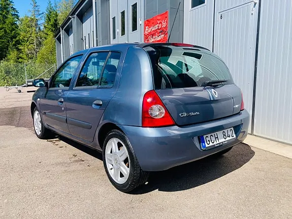 Renault Clio 2008 photo 2