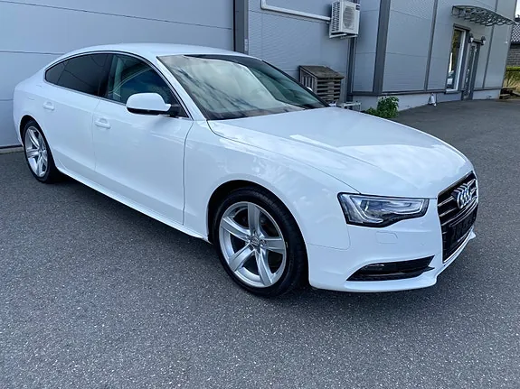 Audi A5 2013 photo 2