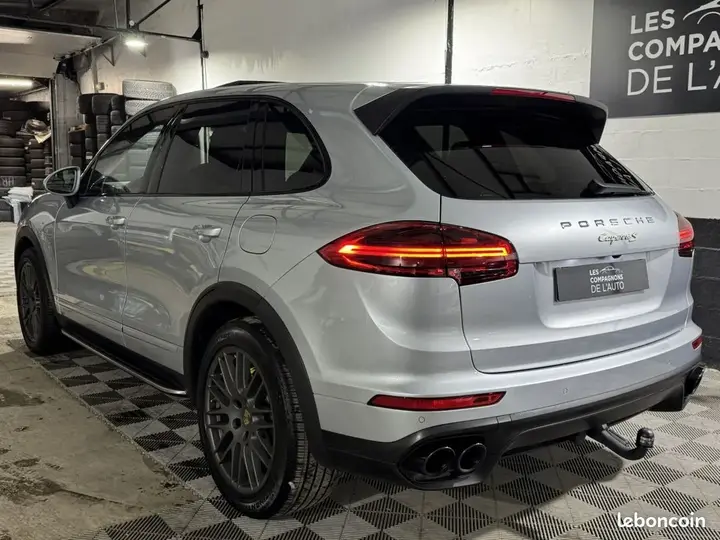 Porsche Cayenne 2016 photo 3