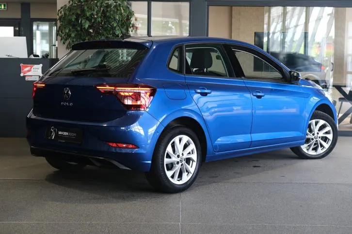 Volkswagen Polo 2023 photo 2