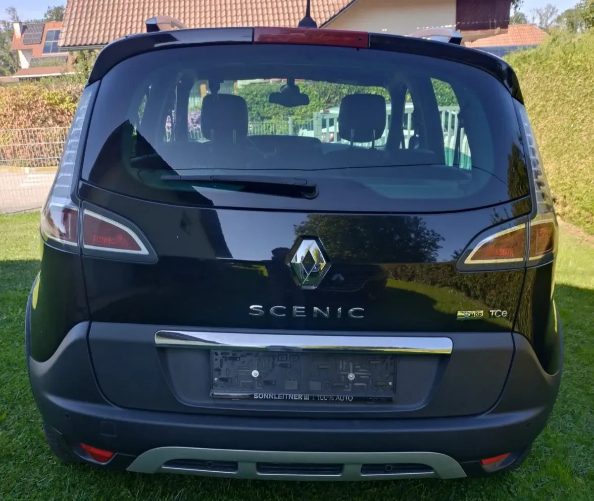 Renault Scenic 2013 photo 2