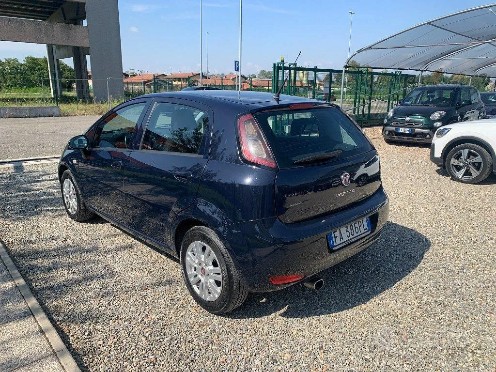 Fiat Punto 2015 photo 3