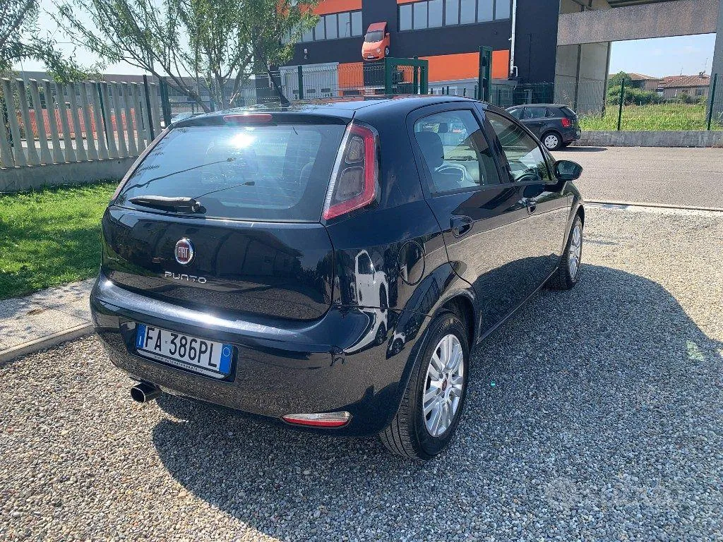 Fiat Punto 2015 photo 5