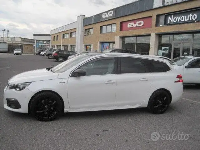 Peugeot 308 2017 photo 2