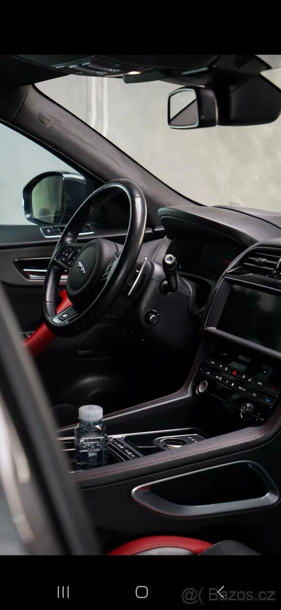 Jaguar F-Pace 2017 photo 3