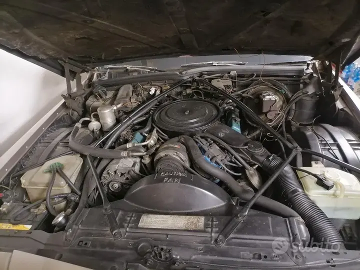 Cadillac Deville 1999 photo 2