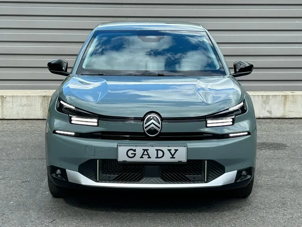 Citroen C4 2025 photo 2