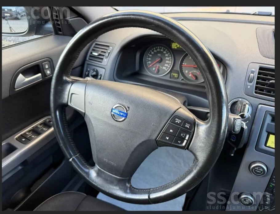 Volvo V50 2011 photo 5
