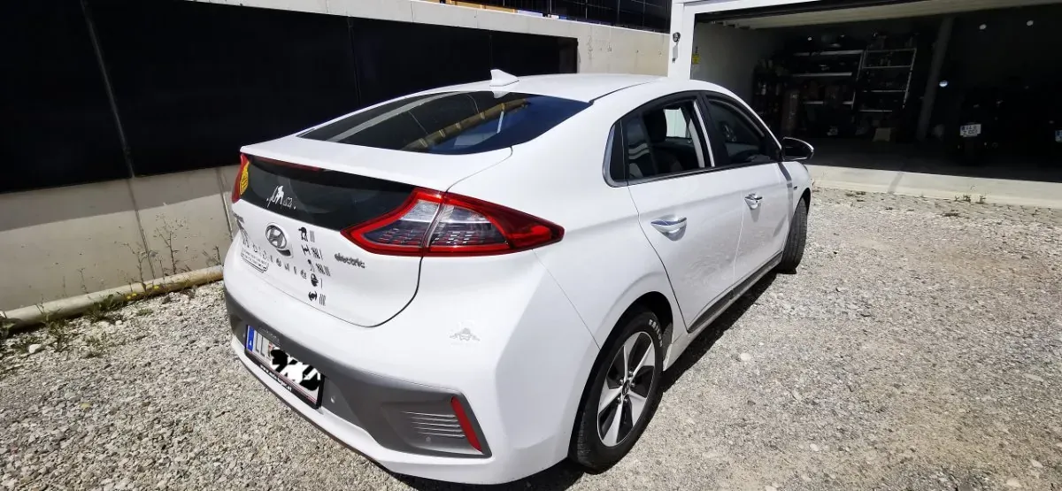 Hyundai Ioniq 2018 photo 2