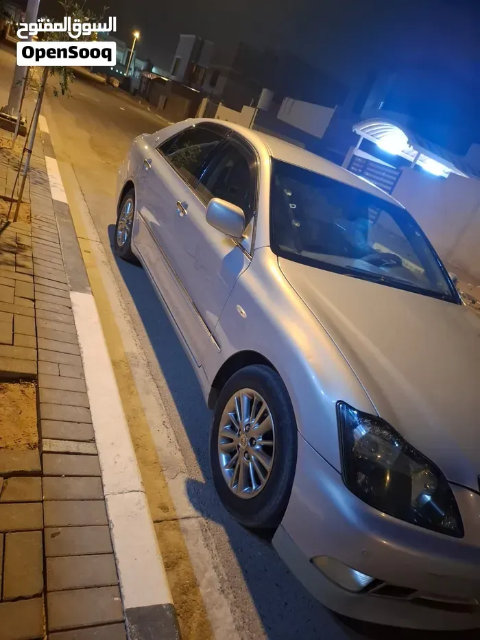 Toyota Crown 2004 photo 5