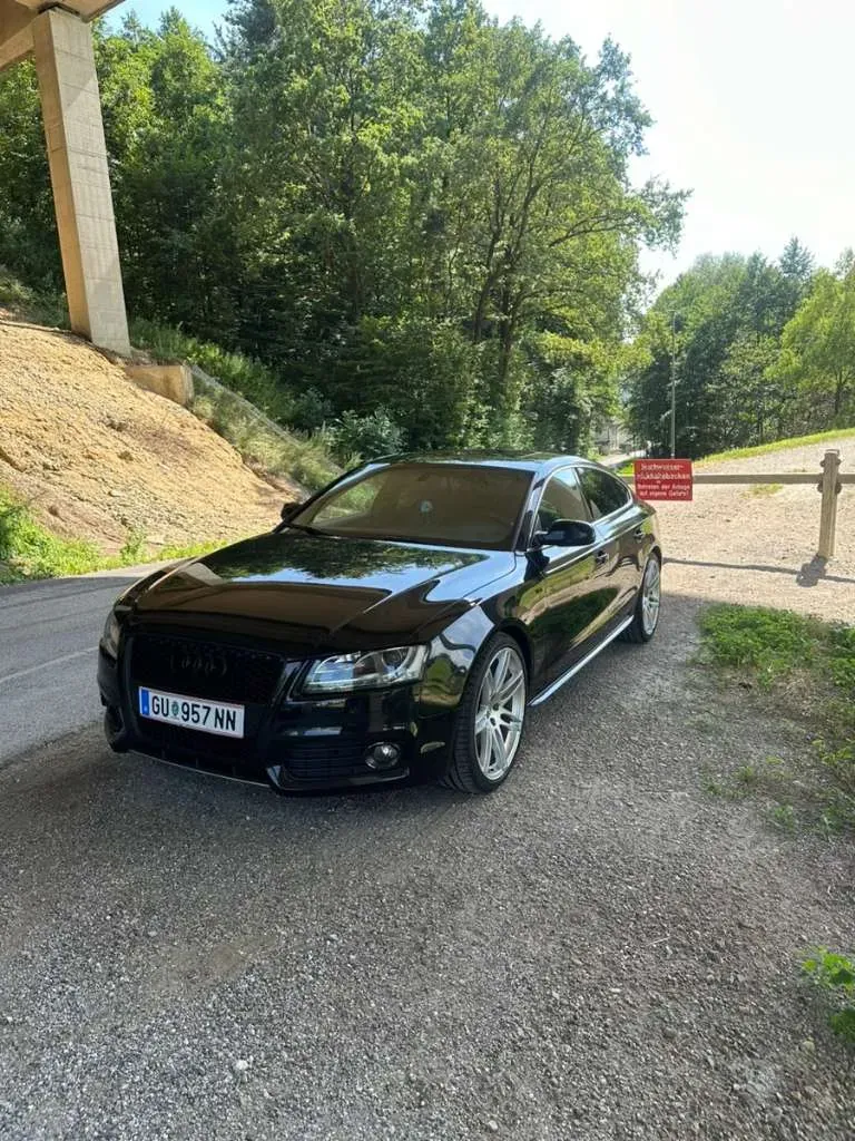 Audi A5 2010 photo 2