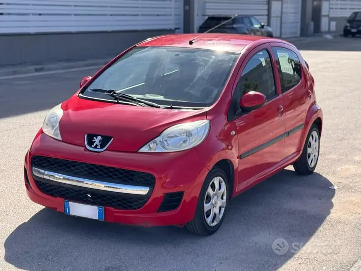 Peugeot 107 2011 photo 5