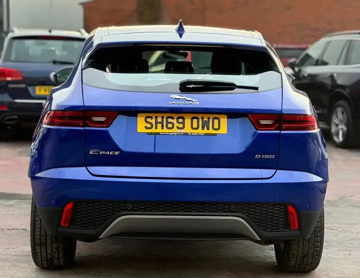 Jaguar E-Pace 2019 photo 5