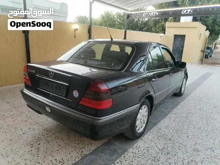 Mercedes-Benz C-Class 2000 photo 2