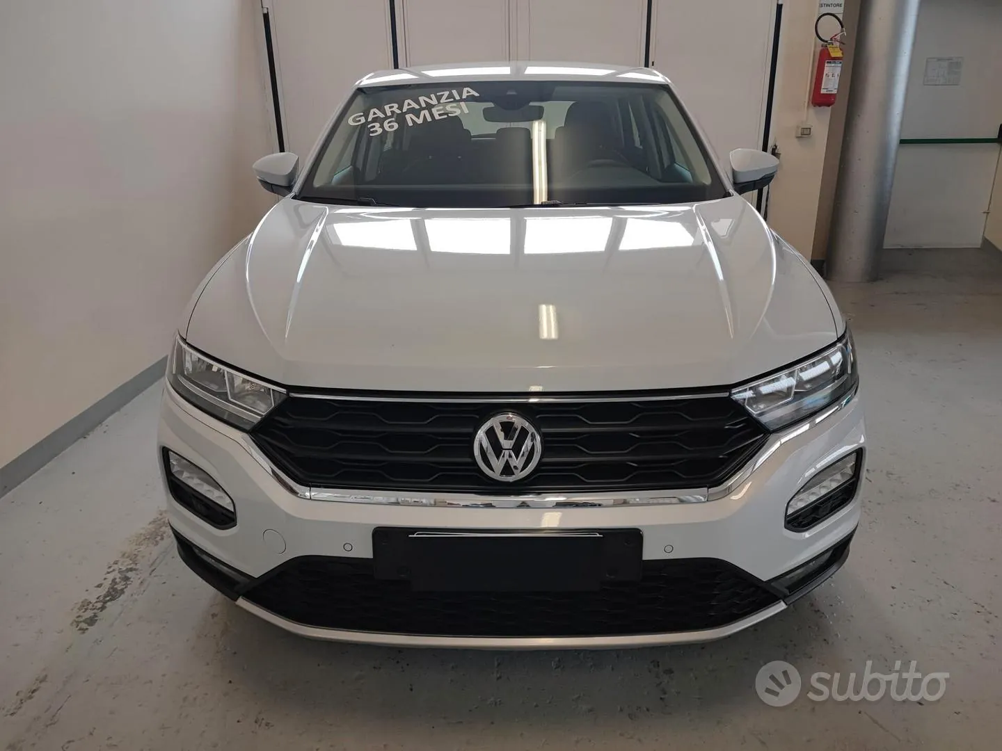 Volkswagen T-Roc 2020 photo 2