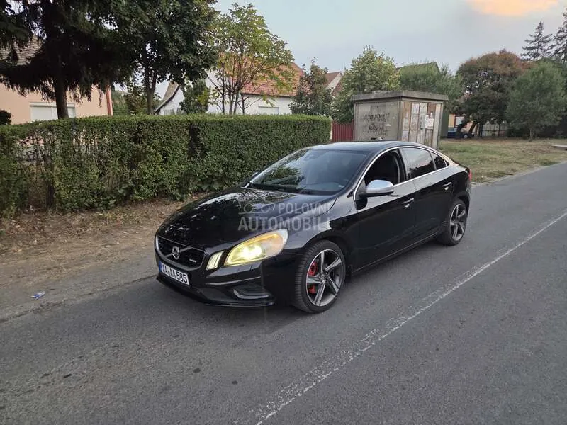 Volvo S60 2011 photo 2
